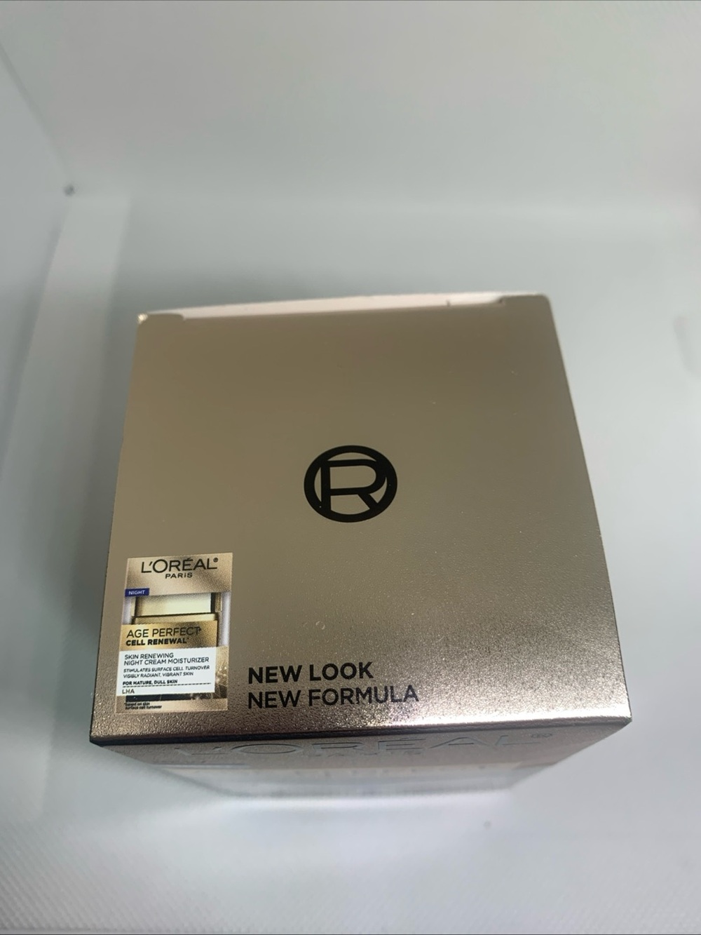 L’Oréal Age Perfect Cell Renewal Anti-Aging Night Moisturizer - 1.7 Oz - Picture 6 of 8